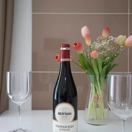 Mary Apartament Pompeja